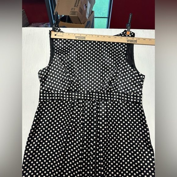 Jessica Howard Petite Black & White Polka Dot Sheath Dress - Size 10P - Picture 6 of 8